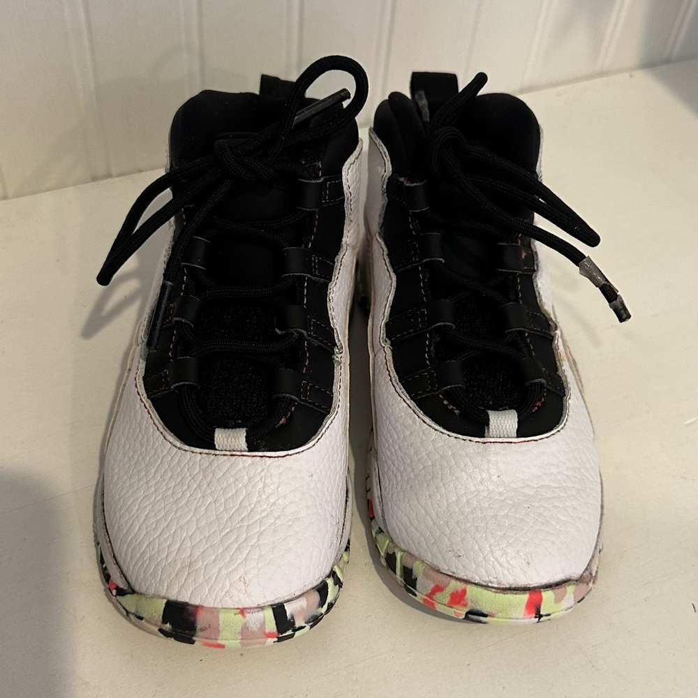 Toddler Jordan’s 9C